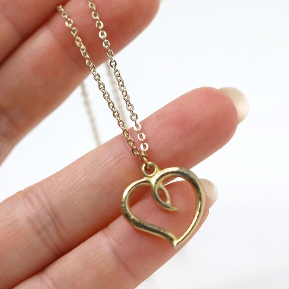 Delicate Gold Open Heart Pendant Necklace - Dainty Minimalist Love Jewelry Gift - Picture 3 of 9